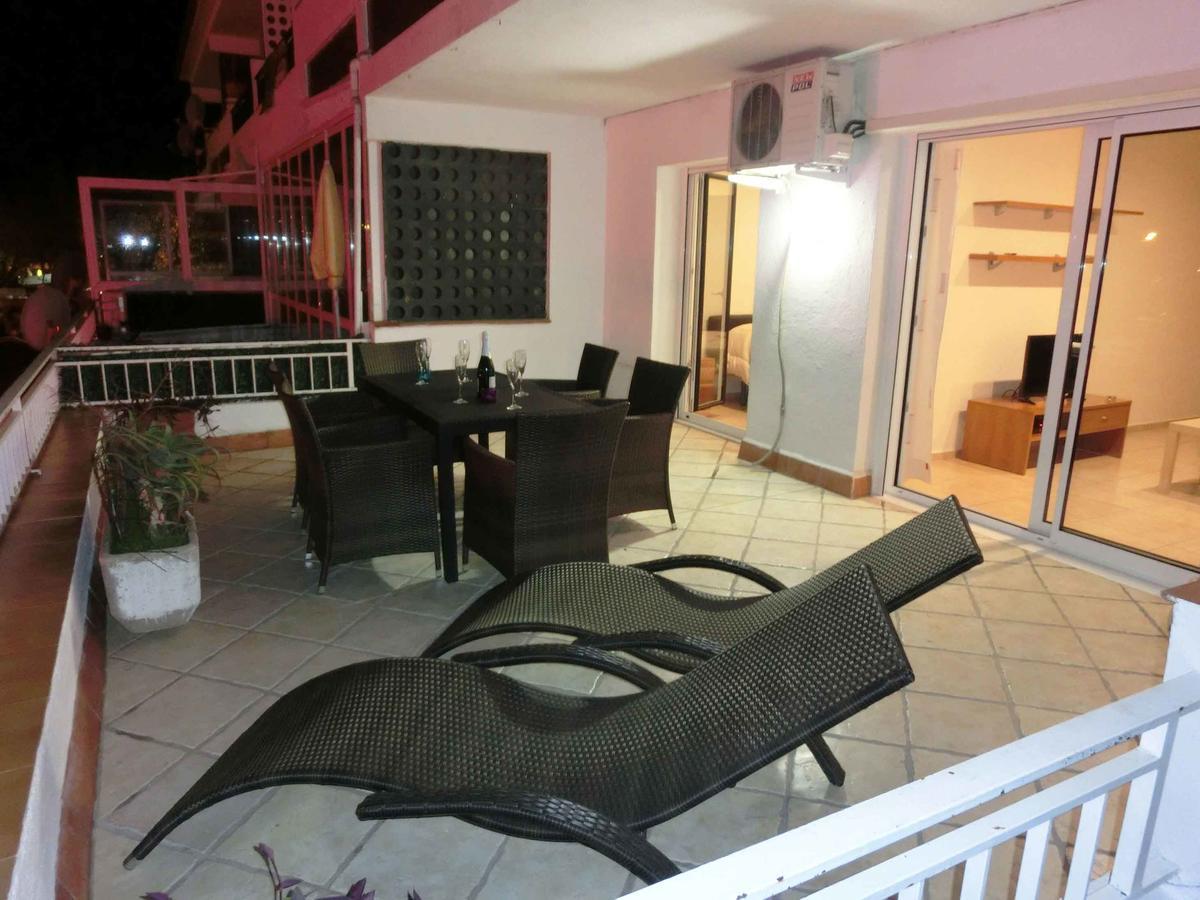 Empuriapparts Abrilmar Renovado Empuriabrava Esterno foto